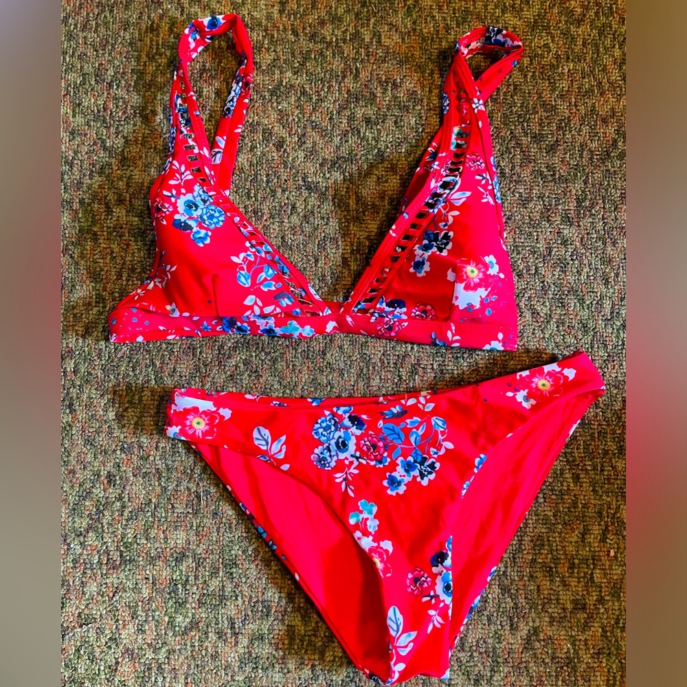 Cupshe Red Floral Bikini Set